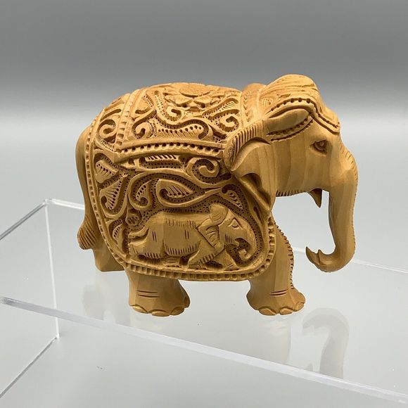 Beautiful Intricate Design Hand Carved Wood Elephant Figurine Wildlife Decor - Picture 3 of 10